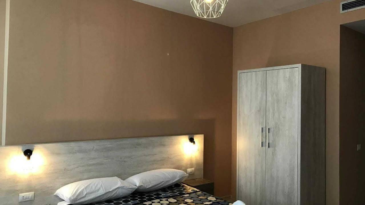 Готель Arc Tirana 3*